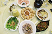 圣元電器小伙伴聚餐咯！